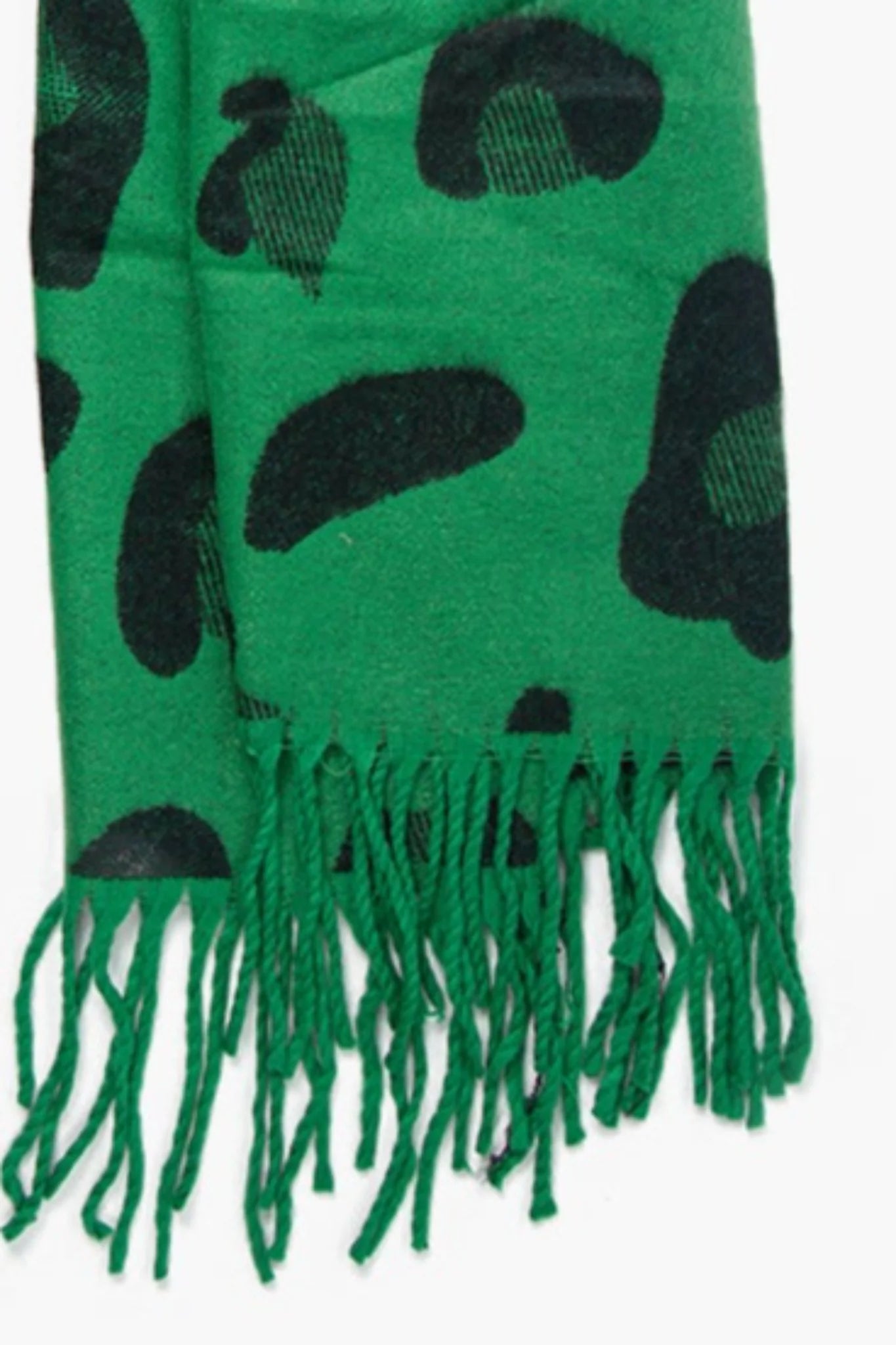Warm Scarf with Tassels – Green and Black Leopard Print
